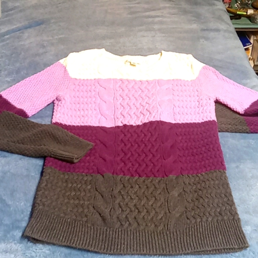 Croft n barrow XS tri colored pullover sweater